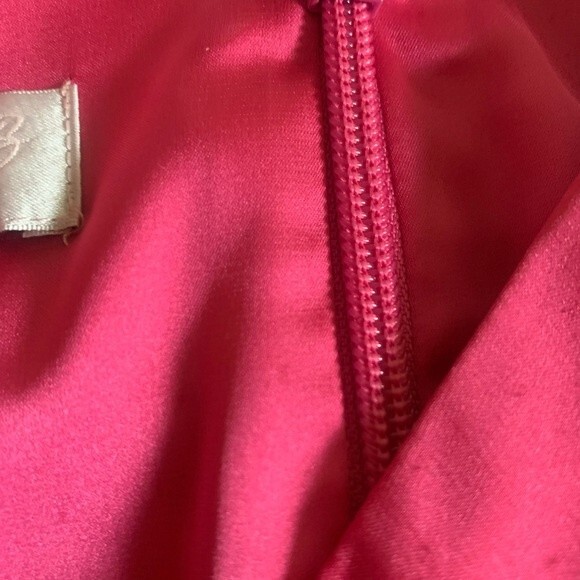 HOUSE OF CB 'NELINHA' HOT PINK TUX WRAP DRESS - Picture 16 of 16